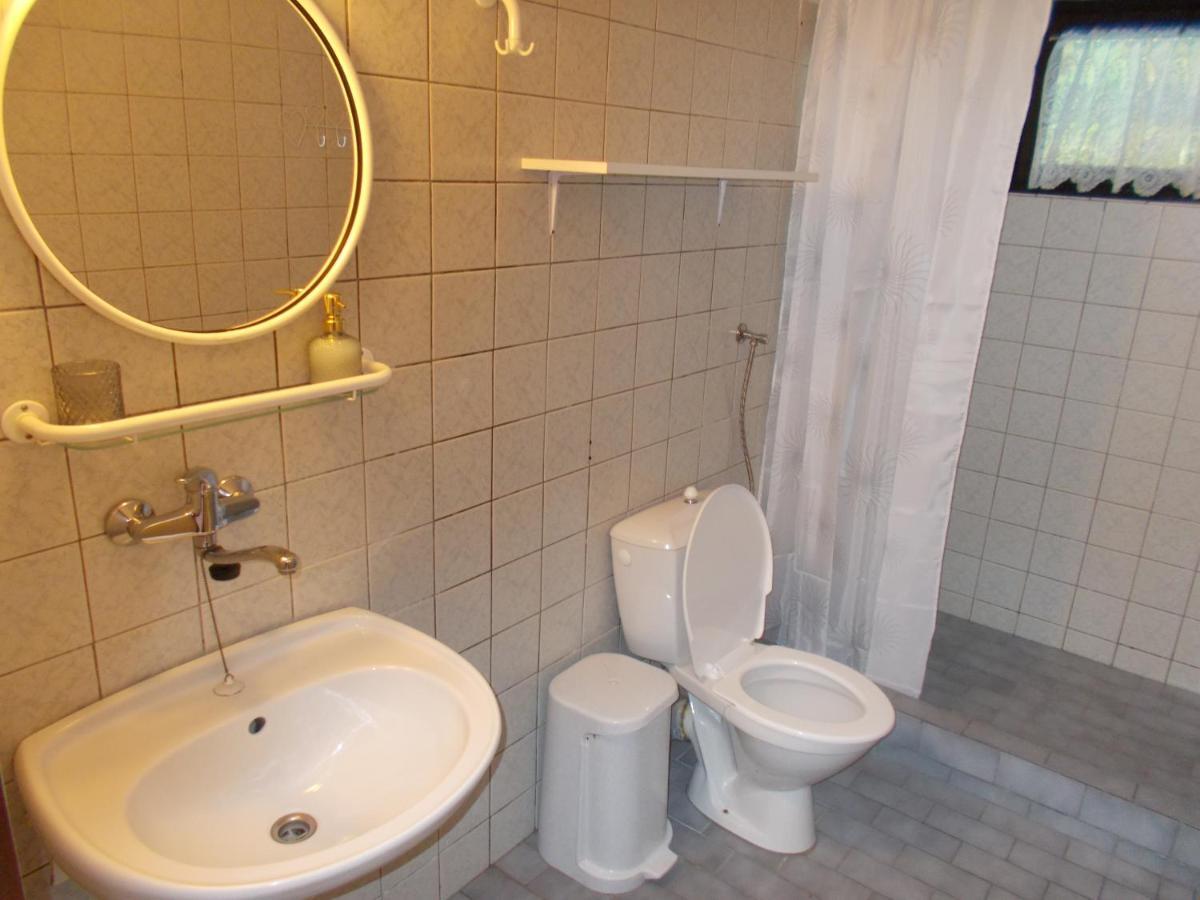 Pension Tara Teplice nad Metují Exteriör bild