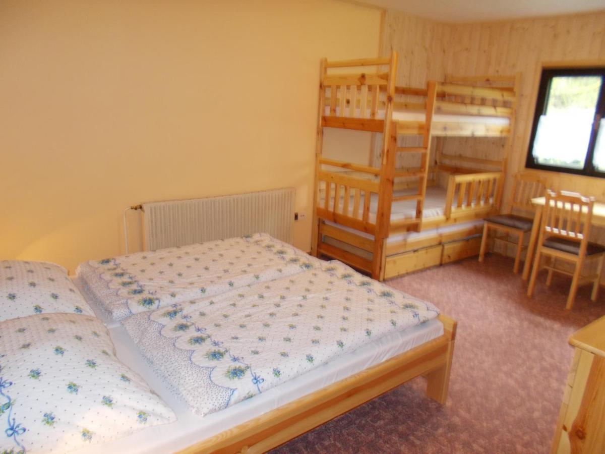 Pension Tara Teplice nad Metují Exteriör bild